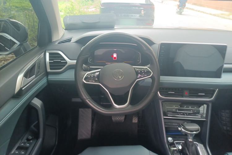 Used Volkswagen Tharu 2023 300TSI Two-Wheel-Drive Full Moon Edition Steering Wheel