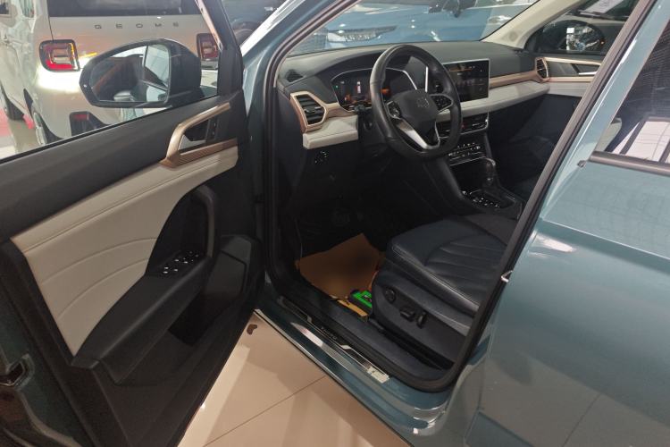 Used Volkswagen Tharu 2023 300TSI Two-Wheel-Drive Moonlight Edition Driver Seat