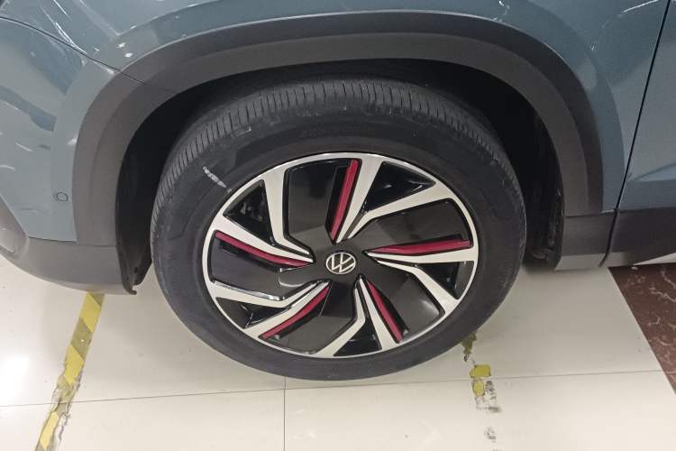 Used Volkswagen Tharu 2023 300TSI Two-Wheel-Drive Moon Luxury Edition Exterior 4