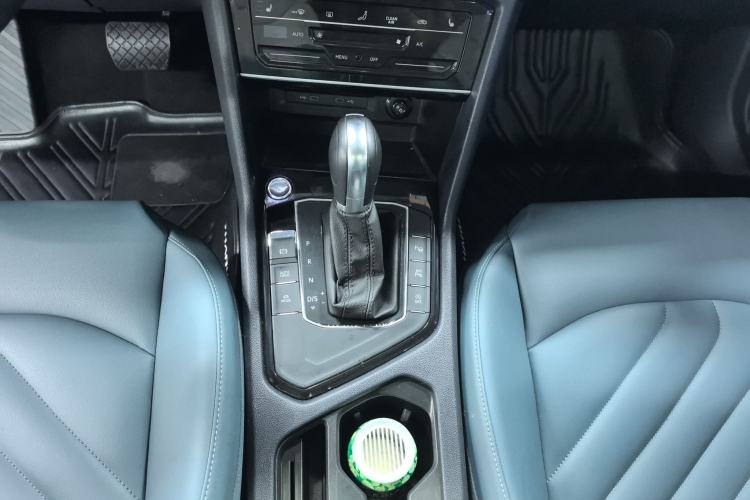 Used Volkswagen Tharu 2023 300TSI Two-Wheel-Drive Moon Luxury Edition Gear Lever