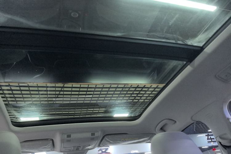 Used Volkswagen Tharu 2023 300TSI Two-Wheel-Drive Moon Luxury Edition Headliner