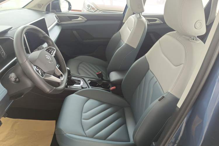 Used Volkswagen Tharu 2023 330TSI Four-Wheel Drive Moon Luxury Edition Interior 1