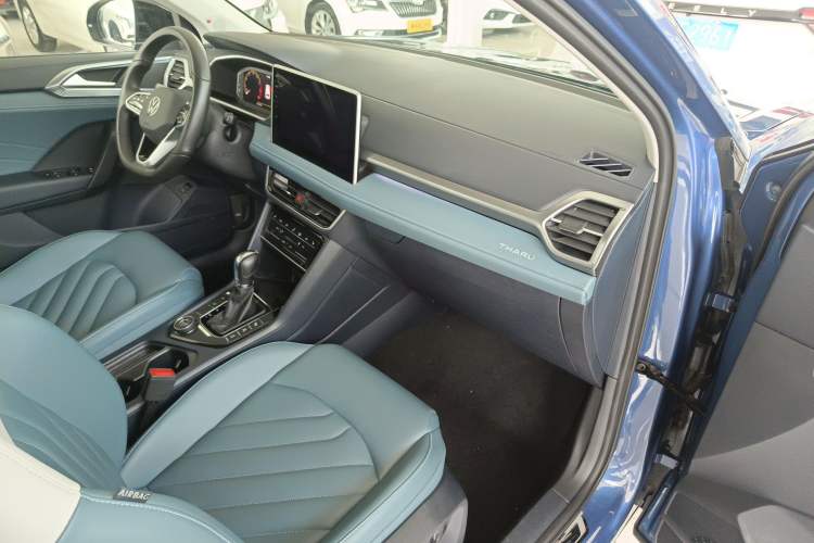 Used Volkswagen Tharu 2023 330TSI Four-Wheel Drive Moon Luxury Edition Interior 4