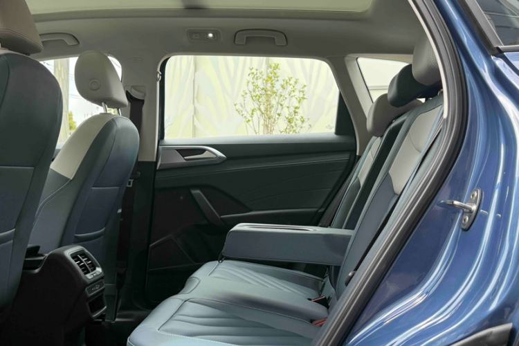 Used Volkswagen Tharu 2023 330TSI Four-Wheel Drive Moon Luxury Edition Interior 6