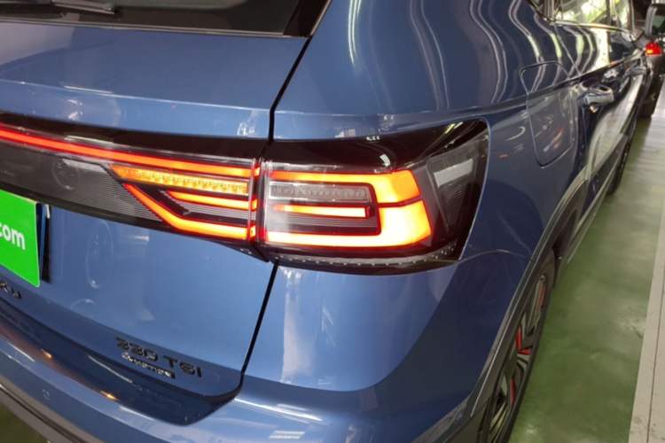 Used Volkswagen Tharu 2023 330TSI Four-Wheel Drive Moon Luxury Edition Right Rear Taillight