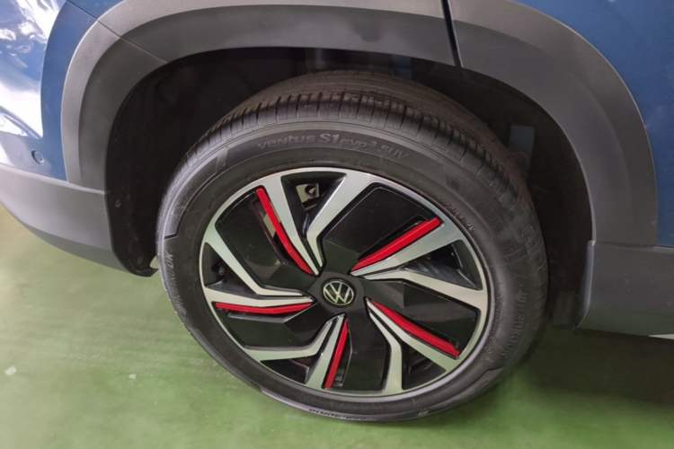 Used Volkswagen Tharu 2023 330TSI Four-Wheel Drive Moon Luxury Edition Right Rear Wheel Hub