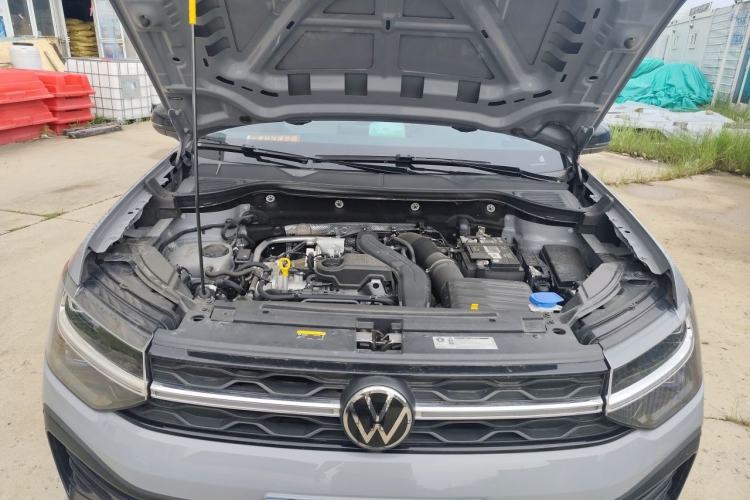 Used Volkswagen Tharu 2023 300TSI Two-Wheel-Drive Full Moon Edition Engine Bay