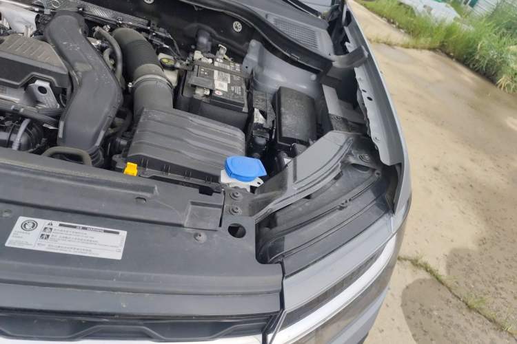 Used Volkswagen Tharu 2023 300TSI Two-Wheel-Drive Full Moon Edition Engine Bay Left
