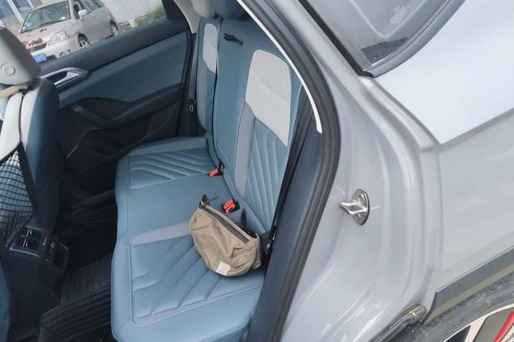Used Volkswagen Tharu 2023 300TSI Two-Wheel-Drive Full Moon Edition Left Rear Seat