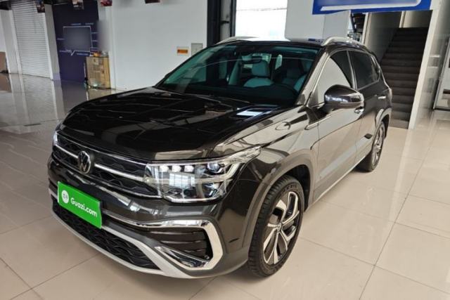 Używany Volkswagen Tharu 2023 300TSI Two-Wheel-Drive Full Moon Edition