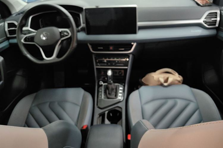 Used Volkswagen Tharu 2023 300TSI Two-Wheel-Drive Full Moon Edition Center Console