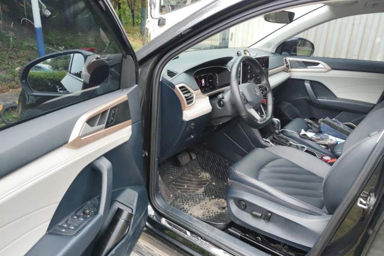 Used Volkswagen Tharu 2023 300TSI Two-Wheel-Drive Full Moon Edition Driver Seat