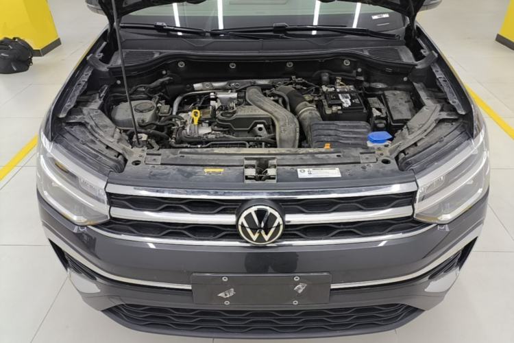 Used Volkswagen Tharu 2023 300TSI Two-Wheel-Drive Moonlight Edition Engine Bay