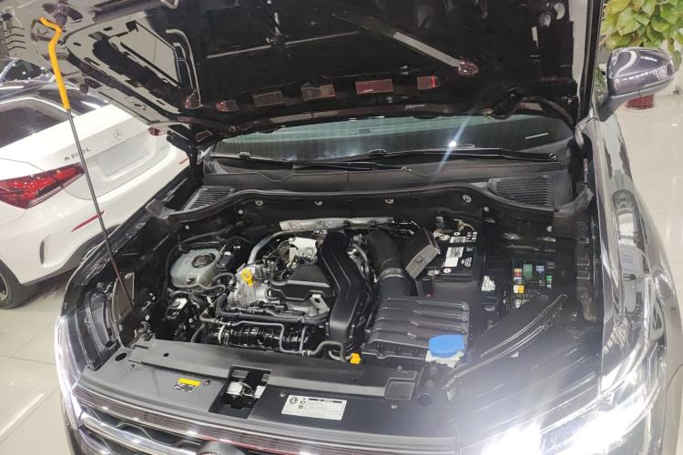 Used Volkswagen Tharu 2023 300TSI Two-Wheel-Drive Moonlight Edition Engine Bay
