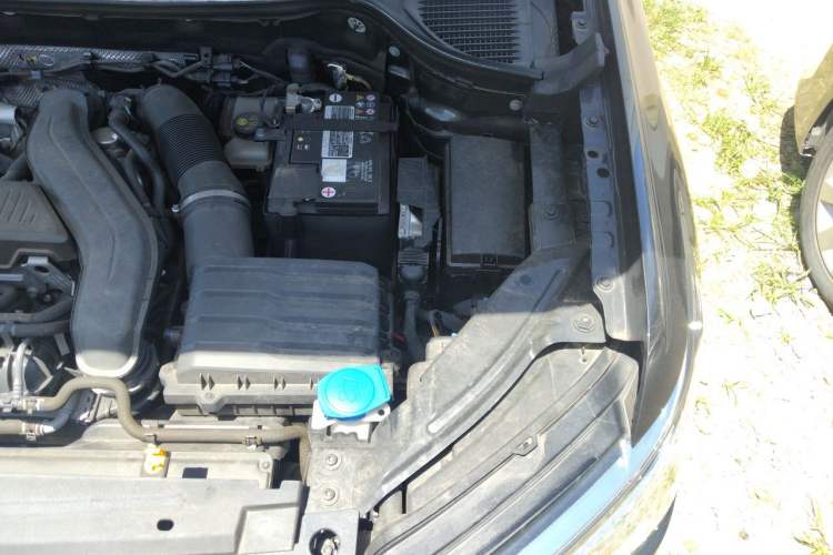 Used Volkswagen Tharu 2023 300TSI Two-Wheel-Drive Moonlight Edition Engine Bay Left
