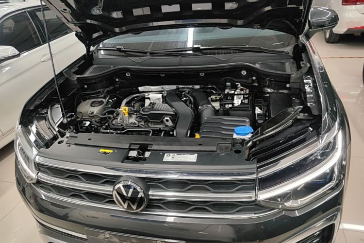 Used Volkswagen Tharu 2023 300TSI Two-Wheel-Drive Full Moon Edition Engine Bay