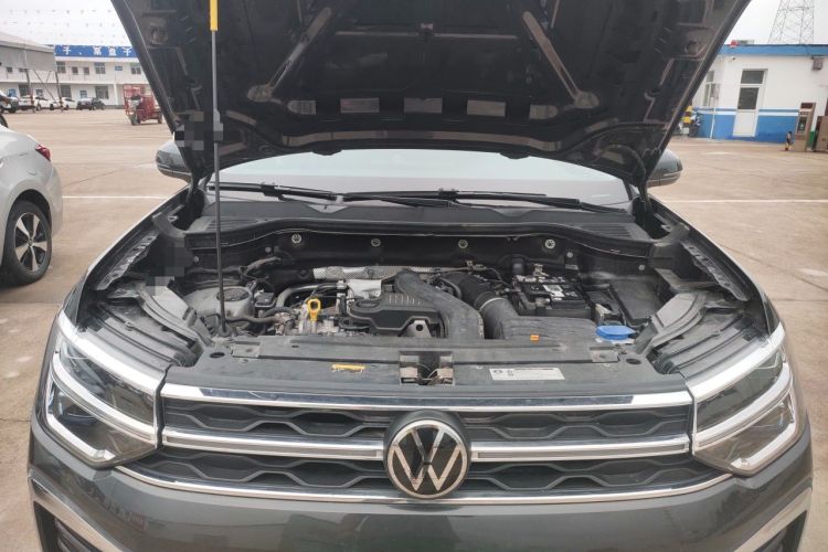 Used Volkswagen Tharu 2023 300TSI Two-Wheel-Drive Full Moon Edition Engine Bay