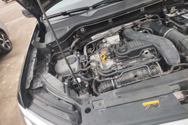 Used Volkswagen Tharu 2023 300TSI Two-Wheel-Drive Full Moon Edition Engine Bay Right