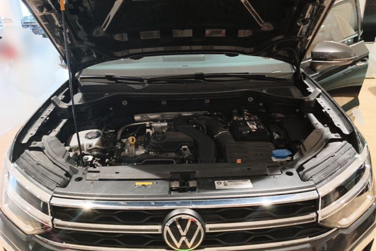 Used Volkswagen Tharu 2023 300TSI Two-Wheel-Drive Full Moon Edition Engine Bay