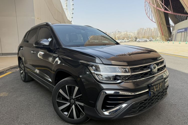 Used Volkswagen Tharu 2023 300TSI Two-Wheel-Drive Moonlight Edition Exterior 2