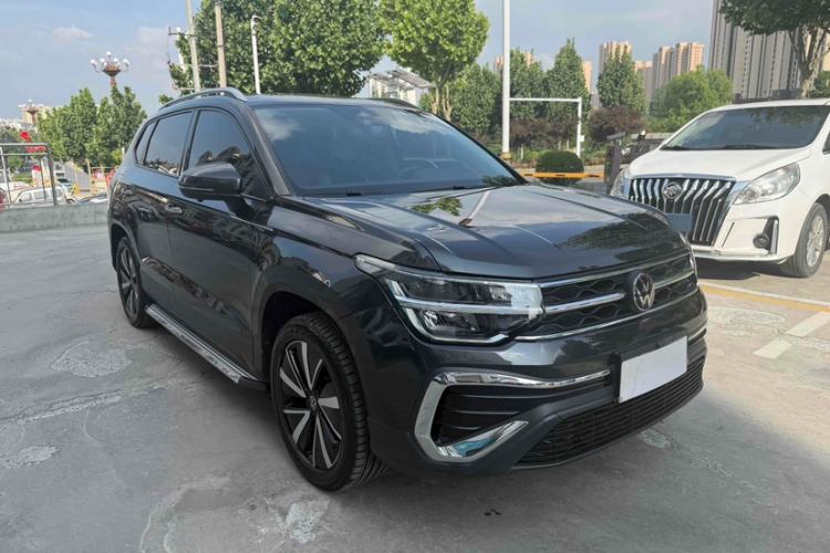 Used Volkswagen Tharu 2023 300TSI Two-Wheel-Drive Moonlight Edition Exterior 2