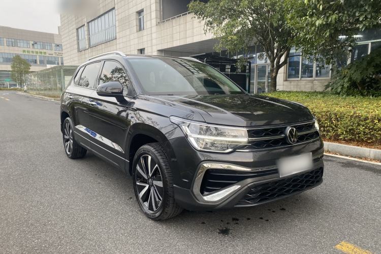 Used Volkswagen Tharu 2023 300TSI Two-Wheel-Drive Moonlight Edition Exterior 2