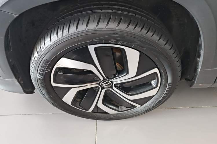 Used Volkswagen Tharu 2023 300TSI Two-Wheel-Drive Full Moon Edition Exterior 4