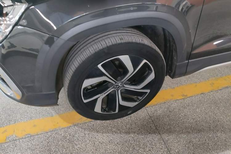 Used Volkswagen Tharu 2023 300TSI Two-Wheel-Drive Full Moon Edition Exterior 4
