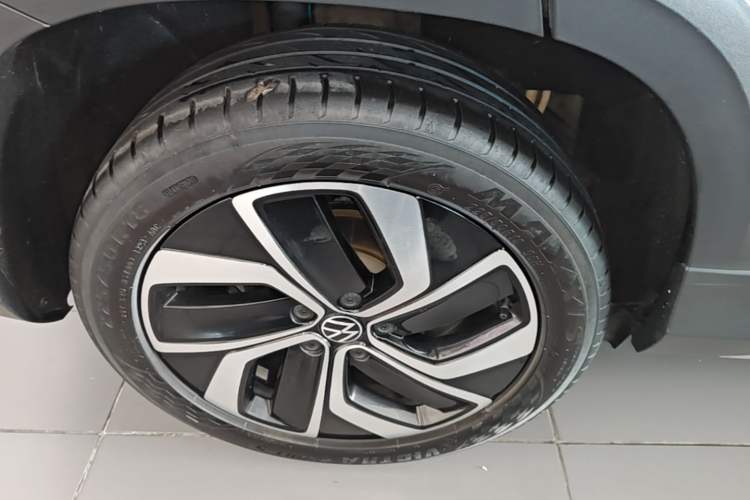 Used Volkswagen Tharu 2023 300TSI Two-Wheel-Drive Full Moon Edition Exterior 5
