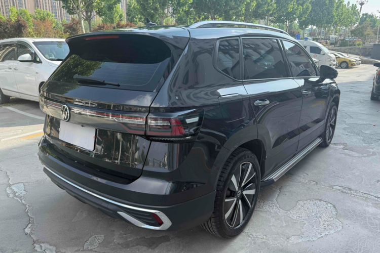 Used Volkswagen Tharu 2023 300TSI Two-Wheel-Drive Moonlight Edition Exterior 5