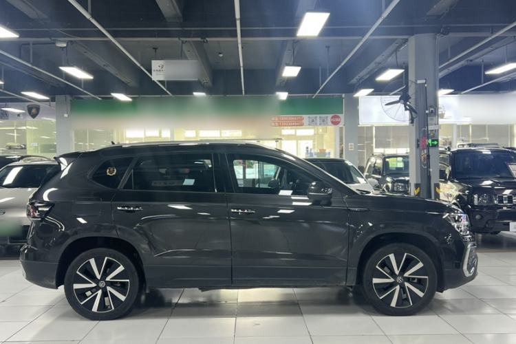 Used Volkswagen Tharu 2023 300TSI Two-Wheel-Drive Moonlight Edition Exterior 8
