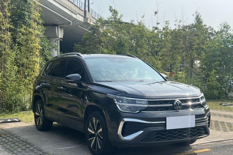 Used Volkswagen Tharu 2023 300TSI Two-Wheel-Drive Moonlight Edition Exterior 9