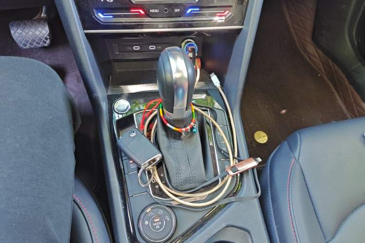 Used Volkswagen Tharu 2023 330TSI Four-Wheel Drive Moon Luxury Edition Gear Lever