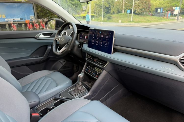 Used Volkswagen Tharu 2023 300TSI Two-Wheel-Drive Full Moon Edition Gear Lever