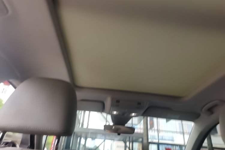 Used Volkswagen Tharu 2023 300TSI Two-Wheel-Drive Moonlight Edition Headliner