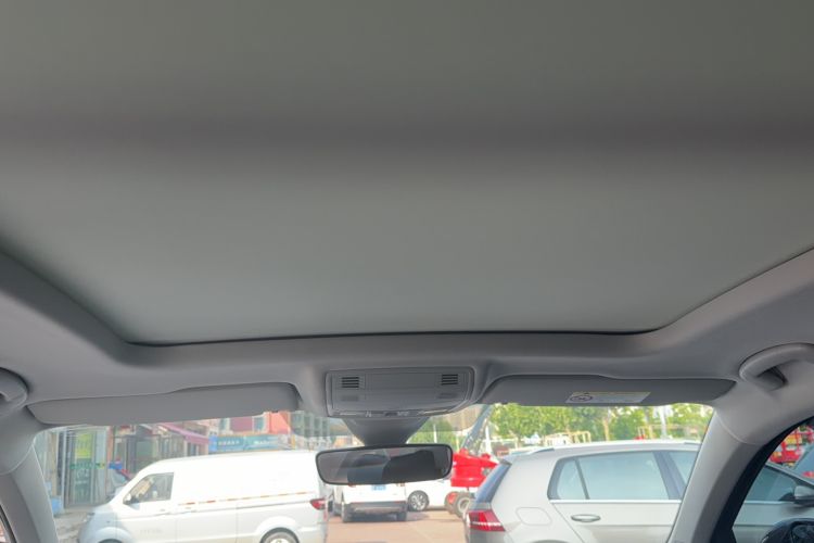 Used Volkswagen Tharu 2023 300TSI Two-Wheel-Drive Moonlight Edition Headliner