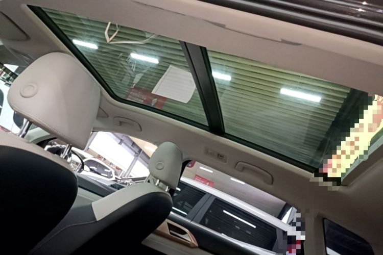 Used Volkswagen Tharu 2023 300TSI Two-Wheel-Drive Full Moon Edition Headliner