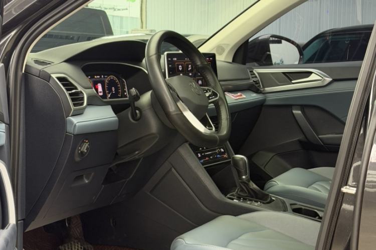 Used Volkswagen Tharu 2023 300TSI Two-Wheel-Drive Full Moon Edition Interior 2