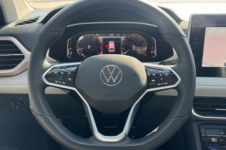 Used Volkswagen Tharu 2023 300TSI Two-Wheel-Drive Full Moon Edition Interior 2
