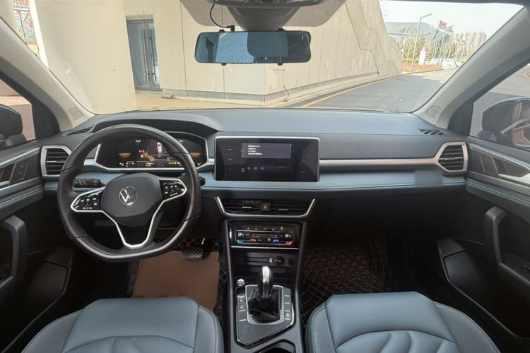 Used Volkswagen Tharu 2023 300TSI Two-Wheel-Drive Moonlight Edition Interior 3