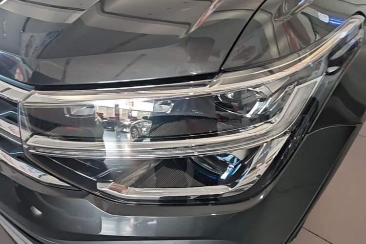 Used Volkswagen Tharu 2023 300TSI Two-Wheel-Drive Full Moon Edition Left Front Headlight