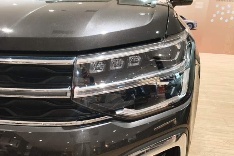 Used Volkswagen Tharu 2023 300TSI Two-Wheel-Drive Full Moon Edition Left Front Headlight