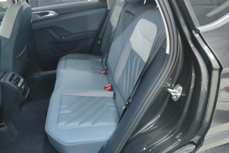 Used Volkswagen Tharu 2023 300TSI Two-Wheel-Drive Full Moon Edition Left Rear Seat