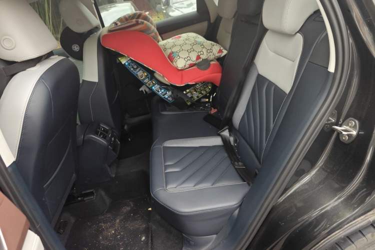 Used Volkswagen Tharu 2023 300TSI Two-Wheel-Drive Full Moon Edition Left Rear Seat