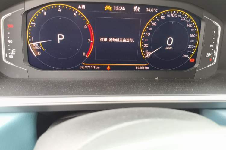 Used Volkswagen Tharu 2023 300TSI Two-Wheel-Drive Full Moon Edition Odometer Close Up