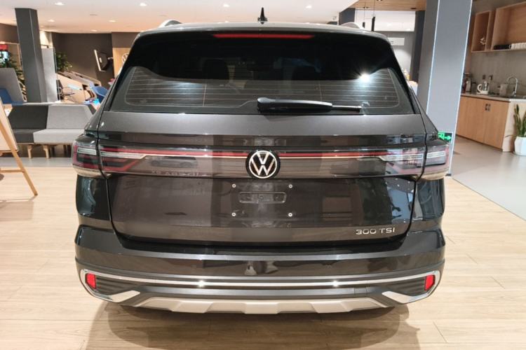 Used Volkswagen Tharu 2023 300TSI Two-Wheel-Drive Full Moon Edition Rear