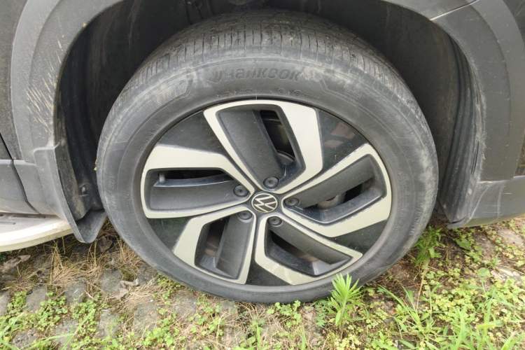 Used Volkswagen Tharu 2023 300TSI Two-Wheel-Drive Full Moon Edition Right Front Wheel Hub