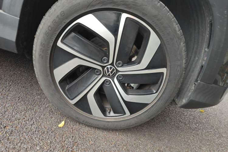 Used Volkswagen Tharu 2023 300TSI Two-Wheel-Drive Full Moon Edition Right Front Wheel Hub