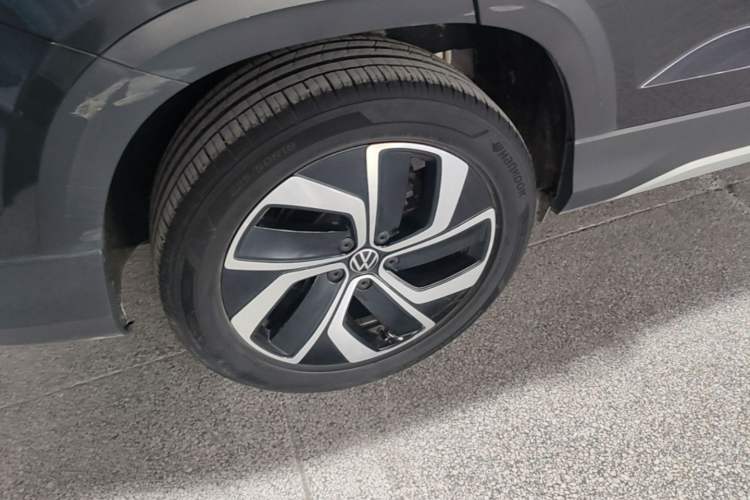 Used Volkswagen Tharu 2023 300TSI Two-Wheel-Drive Full Moon Edition Right Rear Wheel Hub