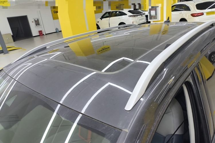Used Volkswagen Tharu 2023 300TSI Two-Wheel-Drive Moonlight Edition Roof